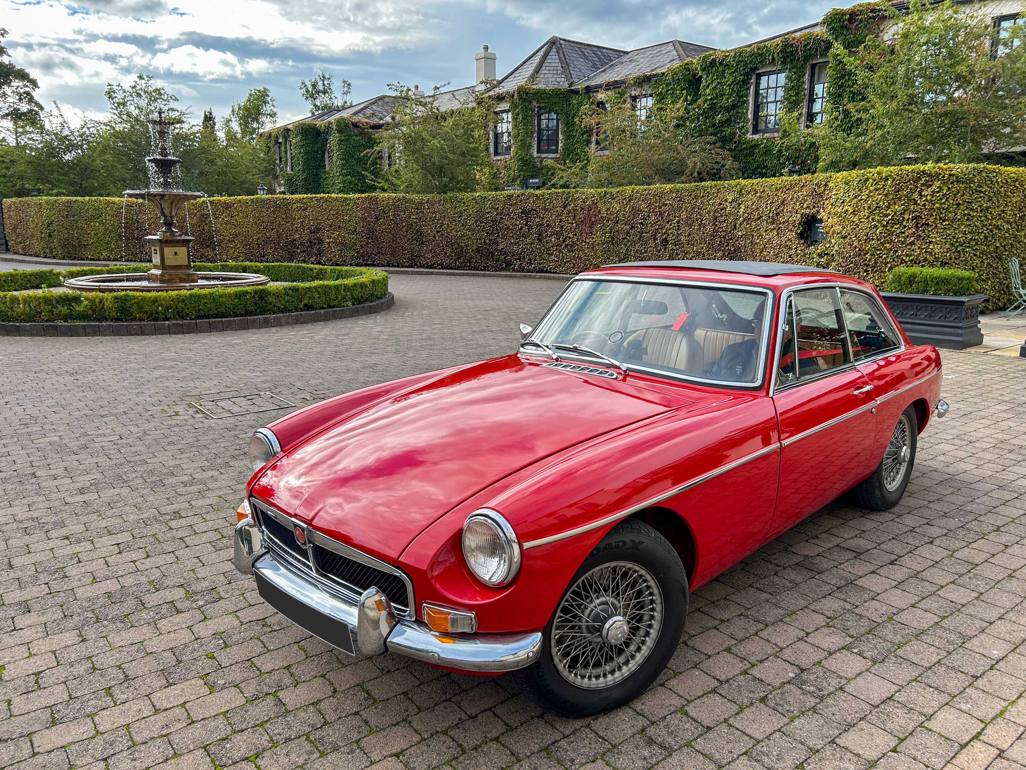 1969 MGB GT front three-quarter view